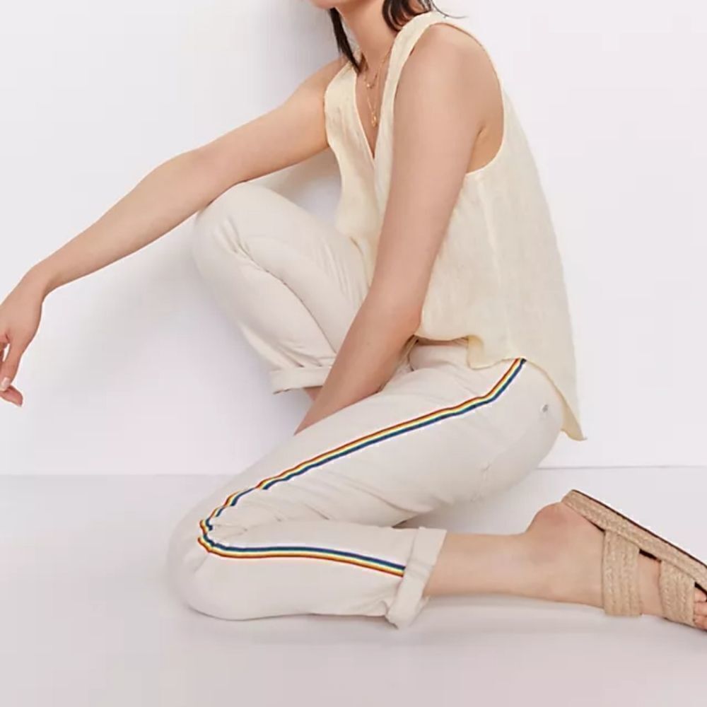 Anthropologie cream color mid-rise boyfriend Jean/ rainbow side stripe